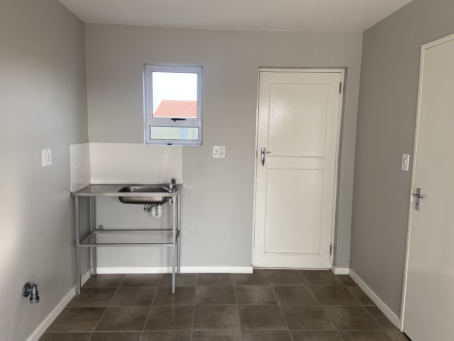 2 Bedroom Property for Sale in Highbury Western Cape